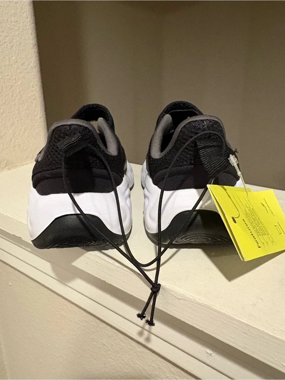 All In Motion Peyton Performance Sneakers Black White Toddler Size 9 NWT